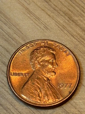 1977 Lincoln Penny No Mint Mark Rare DDError Coin on date and trust and we liber - Image 1 of 4