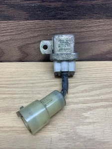 1984-1989 Toyota 4Runner Pickup 22RE 4CYL 3VZ-E V6 Starter Relay 28300-35010 - Picture 1 of 5