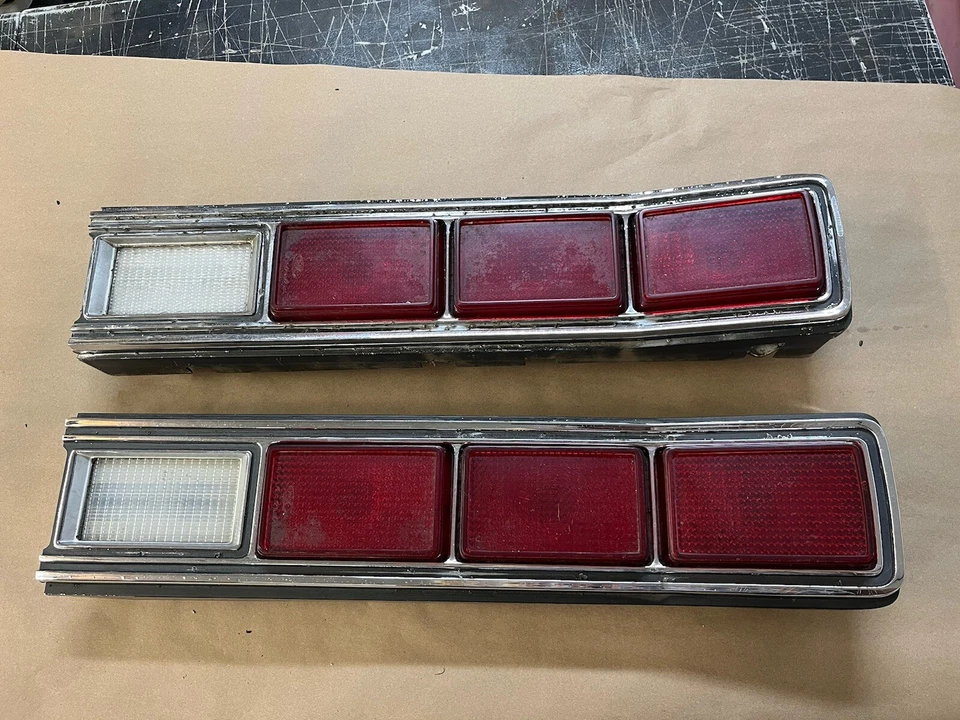 1973 73 FORD MERCURY MARQUIS 2 DOOR BROUGHAM TAILLIGHTS ASSEMBLIES RH/LH OEM - Image 1 of 4
