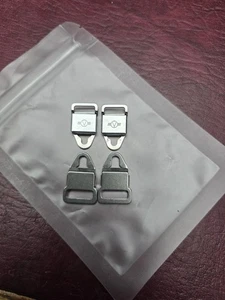 2 Genuine Hasselblad strap clips & 2 Reproduction clips Free Postage! - Picture 1 of 2