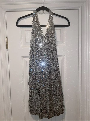 Vestido midi de lentejuelas Xtreme Impression sin espalda talla 8 perfecto para Año Nuevo Foto 1 de 4