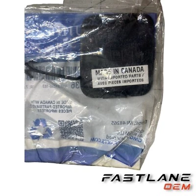 2013-2017 CADILLAC XTS REAR BUMPER TOW HOOK NEW OEM 22914036 - Изображение 1 из 4