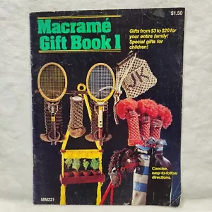 Rare Vtg 1977 MACRAME GIFT BOOK 1 Knotting Craft Pattern Instructions MM221 - Picture 1 of 24