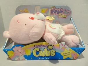 Care Bear Cubs Cheer Cub NEU Giggle Fun 2005 Plüsch rosa Regenbogen - Bild 1 von 16