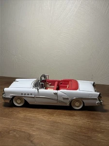 Coche diecast Mira 1955 blanco Buick Century convertible 1:18 - Imagen 1 de 10
