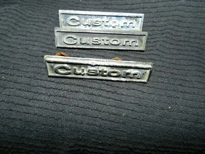 Vintage lot of 3 CUSTOM emblems #327588 - Picture 1 of 5