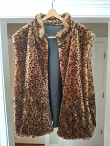 Carolina Colors Plus Women’s Leppard Vest 26/28 Faux Fur Reversible - Picture 1 of 8