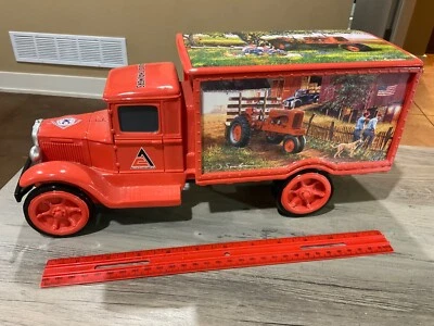 Hamilton Collection Allis Chalmers 1931 Hawkeye Delivery Truck 1:18 Barnhouse - Image 1 of 4