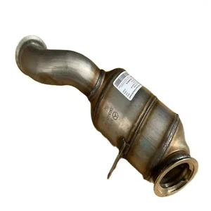 For Mercedes Benz C180 C200 C250C260 C300 E180E200 E260 2.0T catalytic converter - Picture 1 of 4