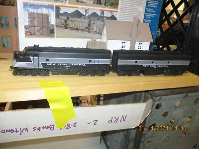 NYC 1750A & NYC 1751B, F7A/B SET,A POWER DCC/SOUND,B DUMMY HO, RECONDITIONED - Image 1 of 4