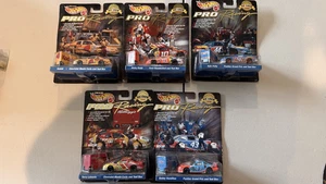 HotWheels 1997 Nascar Pro Racing Pit Crew Sets - 5 Designs / Teams - Picture 1 of 6
