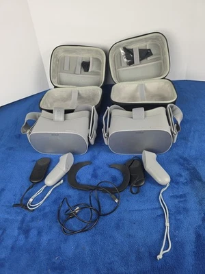 Lote de 2 fones de ouvido Meta Oculus Go 32GB VR - Imagem 1 de 4