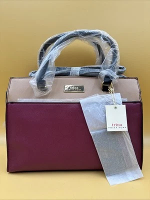 Cartera Trina Turk Color Vino Correa Bandolera Opcional Color Vino Precio de venta sugerido por el fabricante 78 USD Nueva con etiquetas Foto 1 de 4