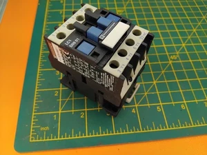 TELEMECANIQUE LC2D0901 SCHÜTZ 110V 5,5KW EX03M18861 - Bild 1 von 6