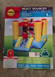 Jumping Castle With Blower, Brand New - Picture 1 of 2