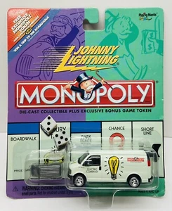 2001 JOHNNY LIGHTNING MONOPOLY ELECTRIC COMPANY GMC UTILITY VAN & TOKEN - Picture 1 of 9
