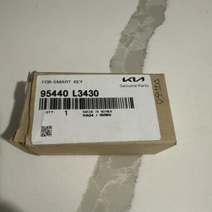 NEW OEM 2021 - 2022 Kia K5 Smart Key 5B Trunk / Starter - CQOFD00790 95440-L3430 - Picture 1 of 3