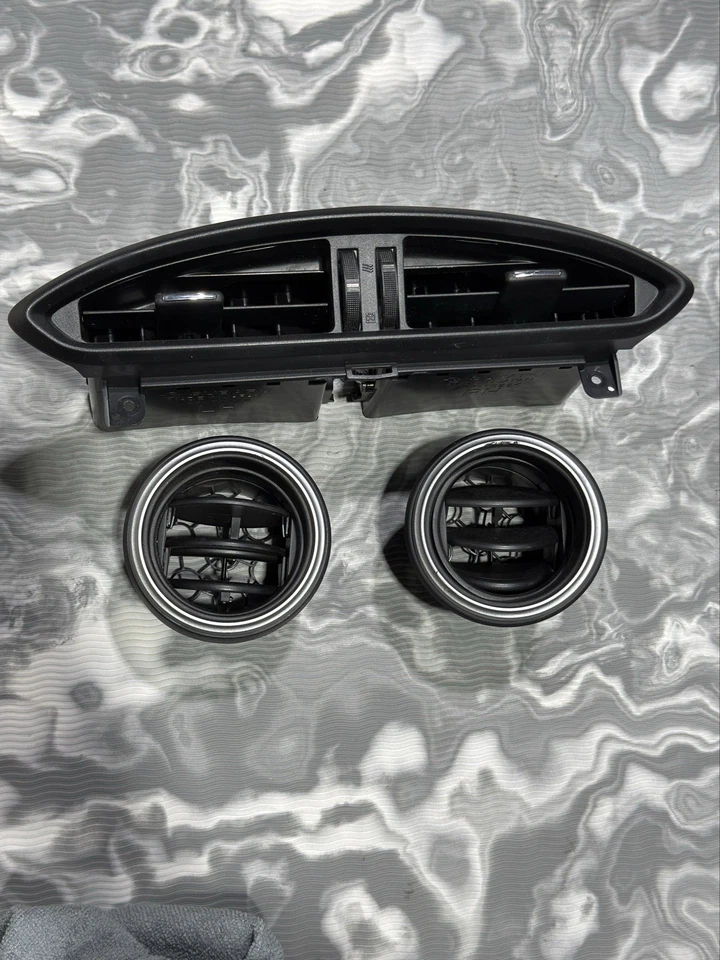 2013 2014 年 SCION FRS 室内通风口 — 第 1/4 张图片