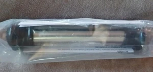 Pampered Chef Metal The Corer 2415 NEW - Picture 1 of 2