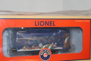 LIONEL #2335060 ANGELA TROTTA THOMAS CHRISTMAS TROLLEY - Picture 1 of 2