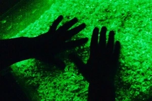 Glowy 10ml Glow in the Dark Multi Purpose Water Based Safe Paint - Picture 1 of 3