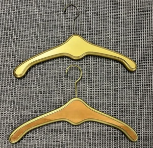 Two Vintage Hollywood Regency Style Hangers - Wood Nevco - Picture 1 of 4