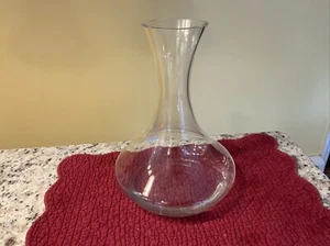Wine decanter and carafe aerator, elegant 8”x 10” - Picture 1 of 6