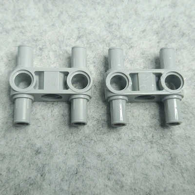LEGO 48989 Light Bluish Gray Technic Pin Connector Perpendicular 3L 4 Pins Qty 2 - Image 1 of 4
