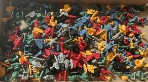 3 Plastic Cases of RISK Miniature Soldiers Canons Cavalry 4 Colors Parts Pieces - Picture 1 of 6