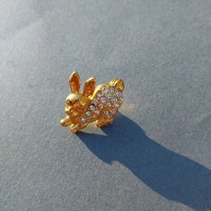 Hase Häschen Strass goldfarben Schraubverschluss Revers Hut Jacke Pin - Bild 1 von 2