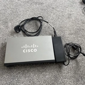 Cisco SF302-08PP POE+ Commutateur réseau avec alimentation - Photo 1/3