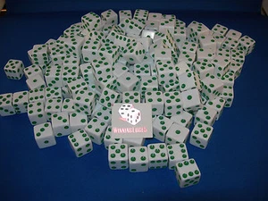 DADOS BLANCOS con PIPS VERDES 16 mm (paquete 200) bunco fiesta envío gratuito - Imagen 1 de 6