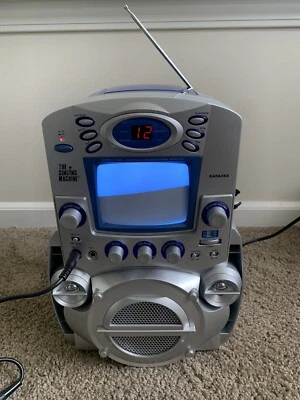 karaoke machine + 1 Microphones -The Singing Machine Monitor Screen STVG-513 Box - Image 1 of 4