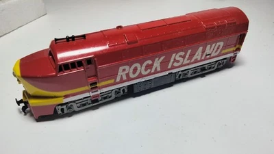 Tyco RF-16 Shark-Nose Diesel Locomotive ~ ROCK ISLAND RR~ RTR - HO - Image 1 of 4