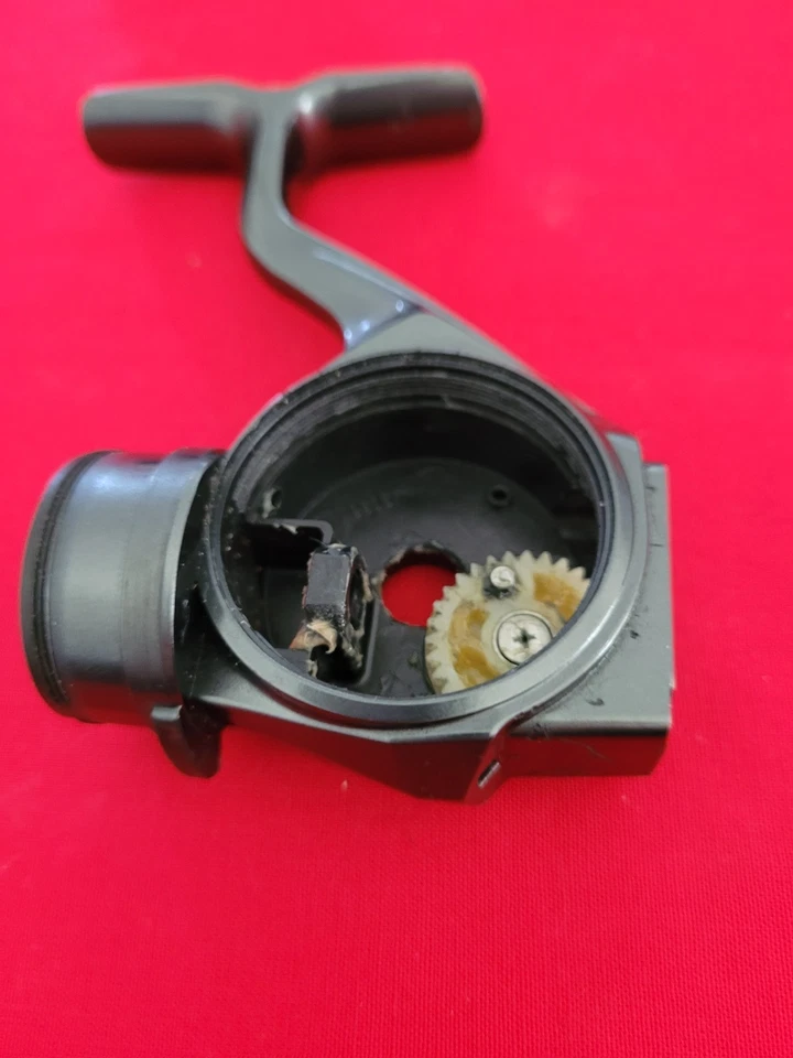 Cuerpo de carrete Daiwa con engranaje de oscilación se adapta al carrete Luvias 4000D Foto 1 de 1