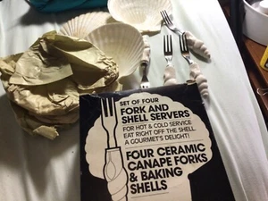 Natural Baking Shells 7 shells plus 4 canapé forks shells 5 inches - Picture 1 of 4