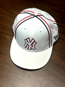 Cappello New York Yankees MLB 59 FIFTY New Era aderente 7 1/2 rosso bianco e blu - Foto 1 di 6