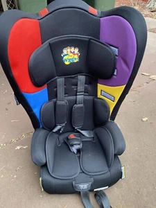 Wiggles infasecure convertible carseat, 6 months to 8 years - Picture 1 of 5