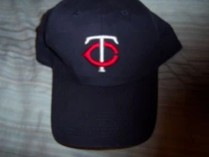 MINNESOTA TWINS CLASSIC HAT ONE SIZE FIT ALL - Picture 1 of 2