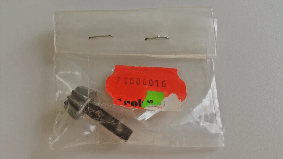 Roca genuina nueva, rara parte n.º 20000016 ENGRANAJE CÓNICO CON EJE PARA DIFERENCIAL Foto 1 de 2