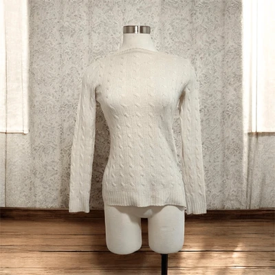 Suéter Ralph Lauren Cachemira Botón Tostado Pequeño Cable Tejido Cuello Barco Foto 1 de 4