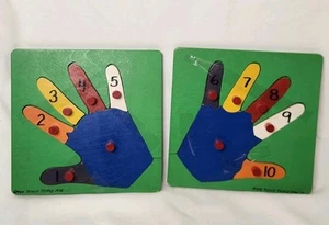Vintage The Puzzle People Wooden Hands Puzzle Numbered Fingers 1970's - Picture 1 of 6