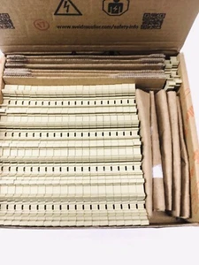 (BOX OF 82) WEIDMULLER AKZ 2.5 2.5MM2 220V - Picture 1 of 7