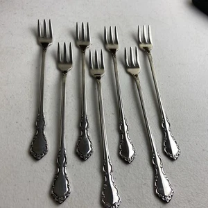 7Pc Oneida MANSION HALL Distinction Deluxe Stainless Flatware Cocktail Forks NEW - Picture 1 of 5