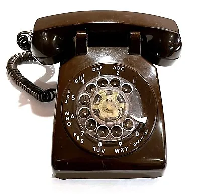 Vintage ITT Brown Desk Top Rotary Dial Phone Telephone Model 500 Chocolate Works • 29.99€