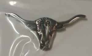 NEW Vintage Royal Rangers Greenhorn Steer Bull Horns Metal Pin - Picture 1 of 3