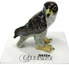 Little Critterz Miniature Porcelain Animal Figure Peregrine Falcon "Stoop" LC578