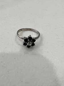 womens rings size O; White / Colourless And Black Gemstones - Picture 1 of 4