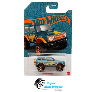 Hot Wheels 2023 Pearl & Chrome ‘21 Ford Bronco (Green) - Picture 1 of 2