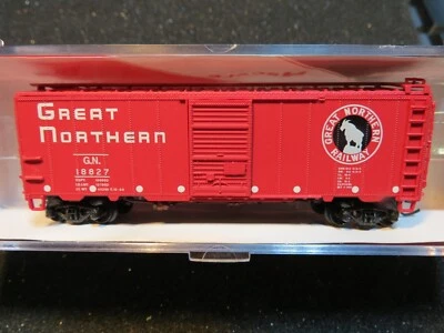 N - InterMountain 66005-21 - 12 Panel Slide Door 40' Boxcar, Great Northern  NIB - Image 1 of 2